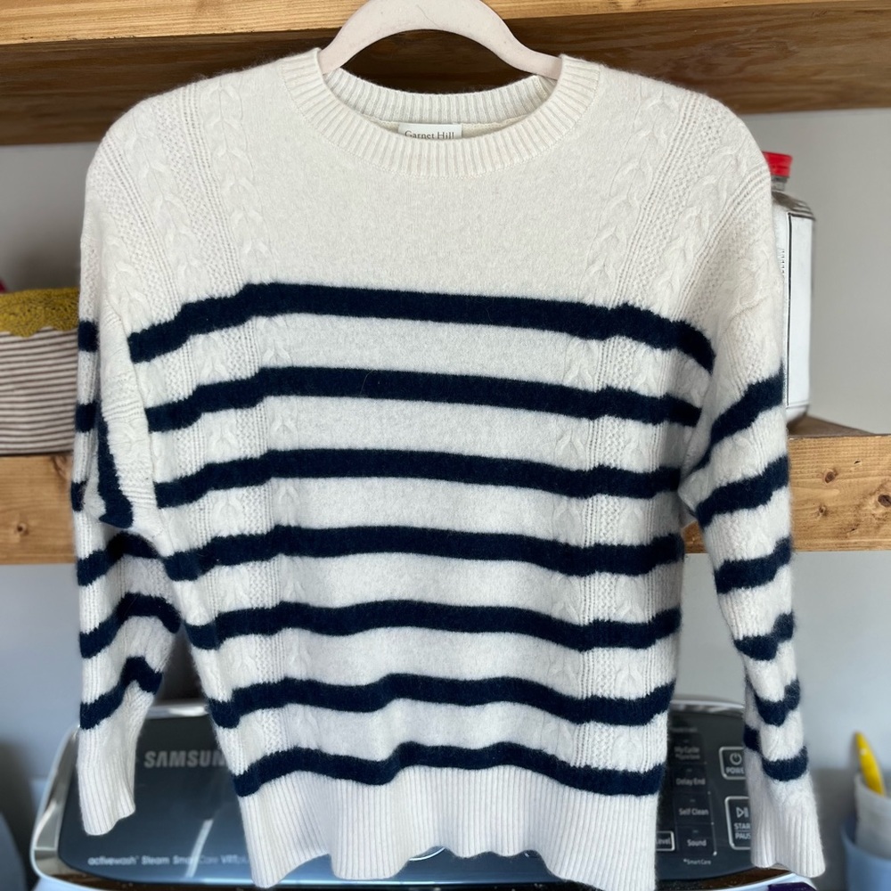 Garnet Hill womens cable knit 100% cashmere sweater small.